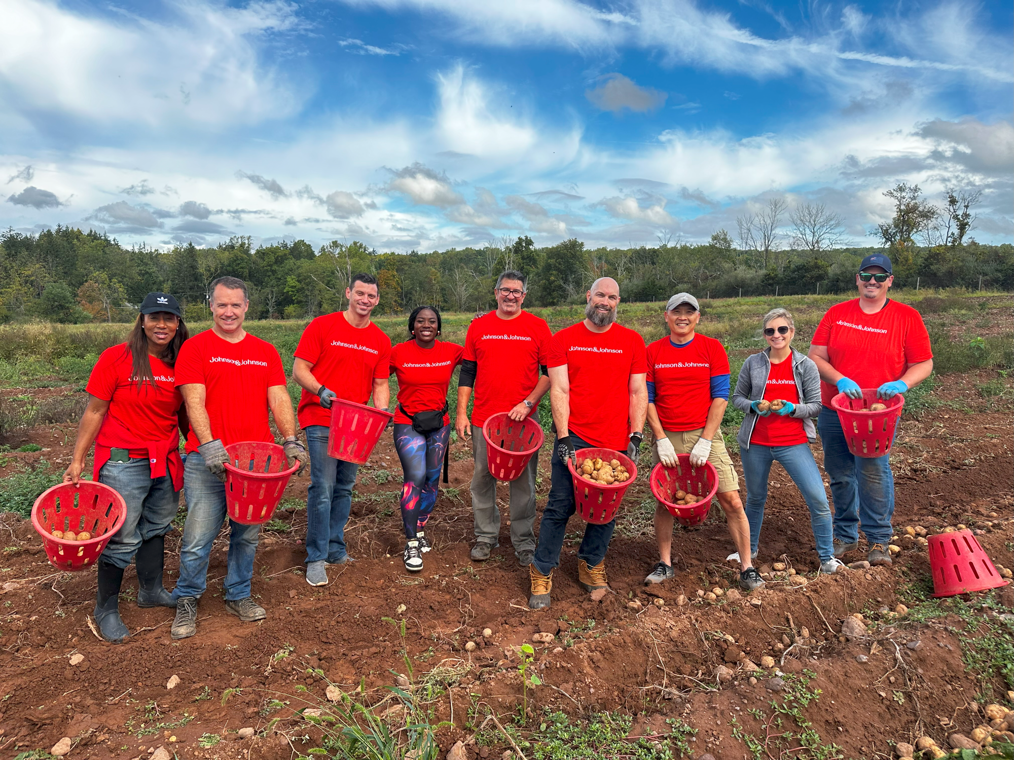 Johnson and Johnson Employees Volunteering